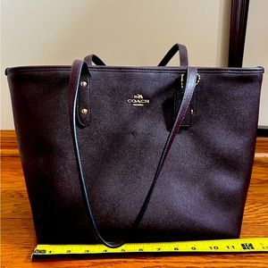 Coach Zip Top Tote/Purse